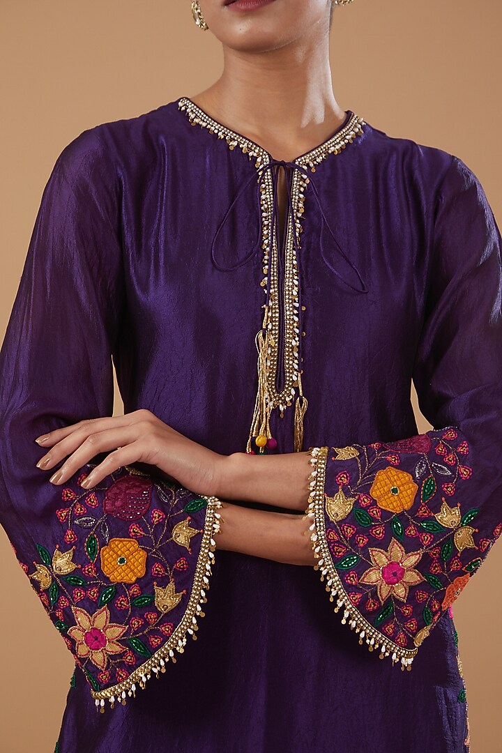 Purple Kora Silk Embroidered Kurta Set by Niti Bothra at Pernia's Pop Up Shop