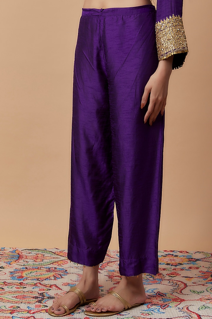 Purple Silk Embroidered Kurta Set by Niti Bothra at Pernia's Pop Up Shop