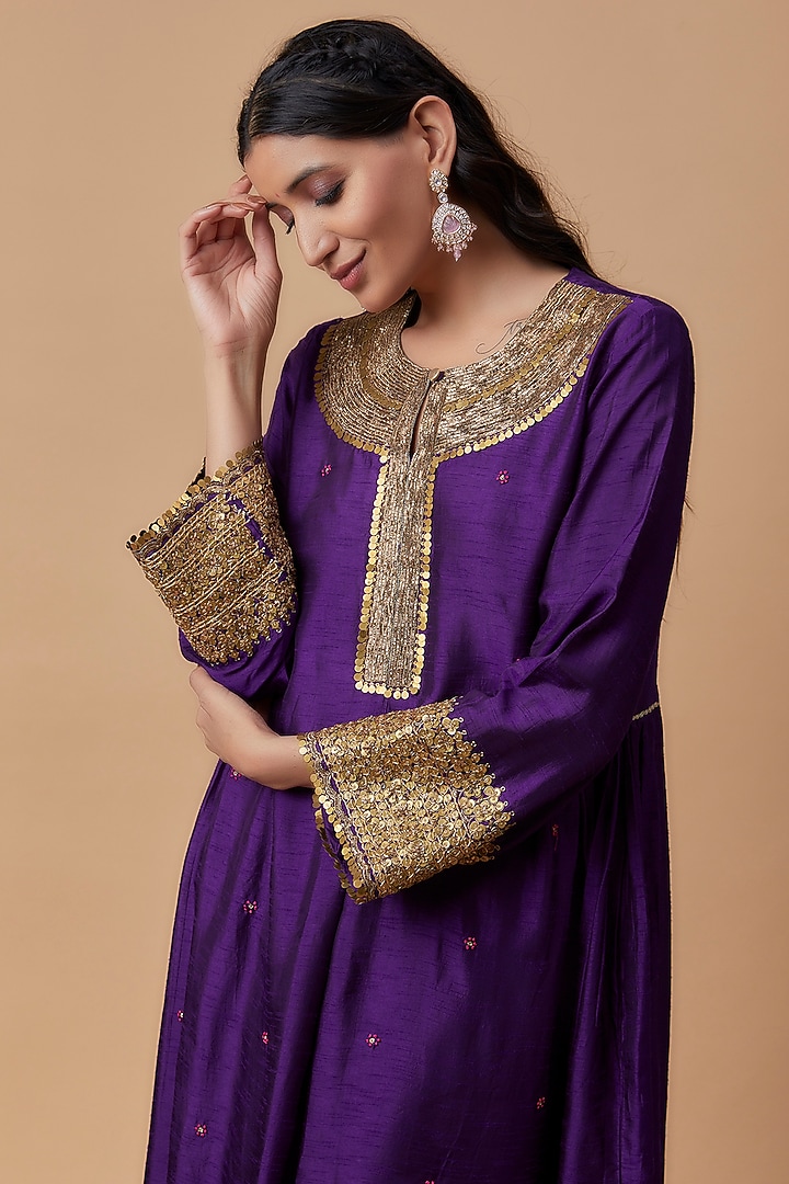 Purple Silk Embroidered Kurta Set by Niti Bothra at Pernia's Pop Up Shop