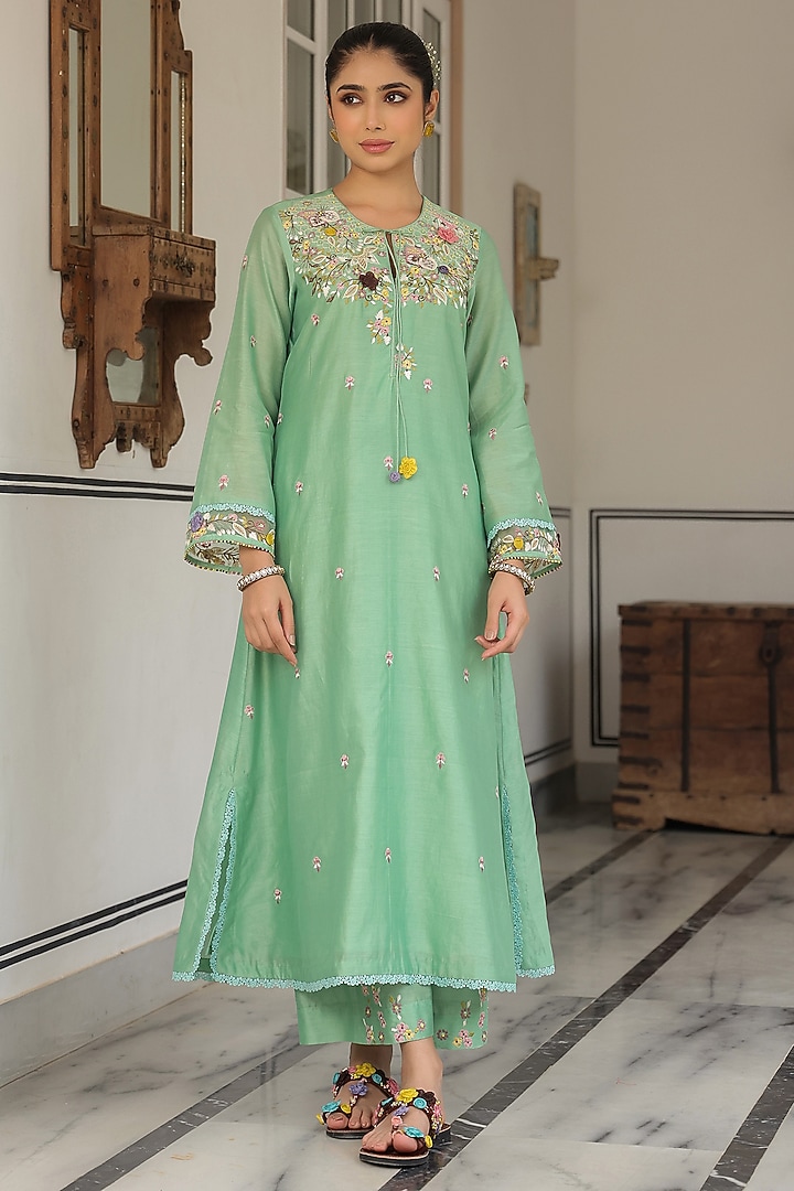Green Silk Chanderi 3D Floral Embroidered Kurta Set by Niti Bothra at Pernia's Pop Up Shop