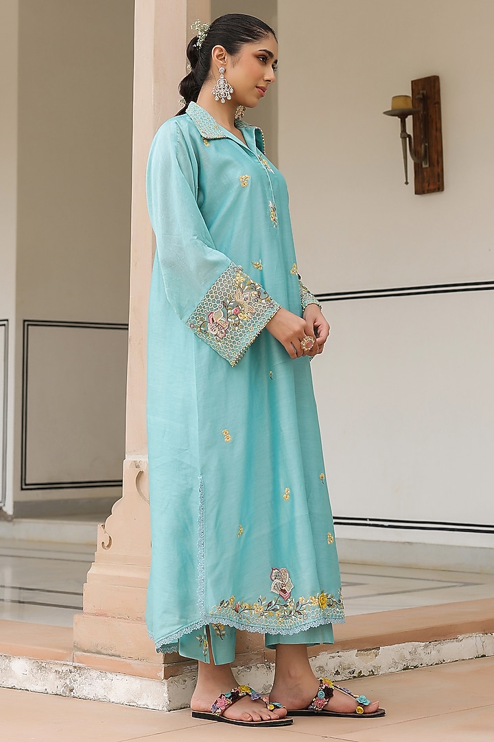 Blue Silk Chanderi 3D Floral Embroidered Kurta Set by Niti Bothra at Pernia's Pop Up Shop