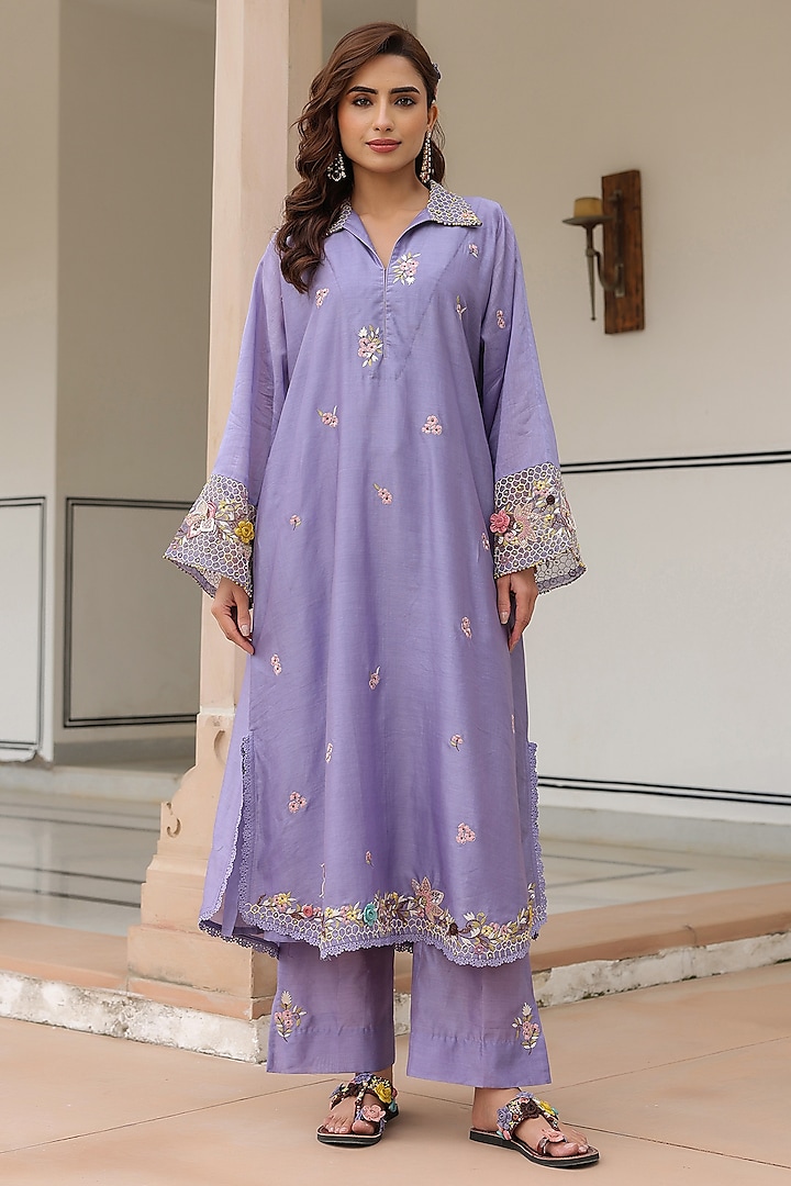 Lilac Silk Chanderi 3D Floral Embroidered Kurta Set by Niti Bothra at Pernia's Pop Up Shop
