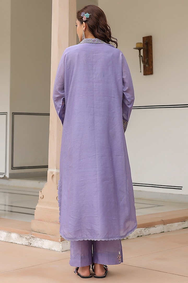 Lilac Silk Chanderi 3D Floral Embroidered Kurta Set by Niti Bothra at Pernia's Pop Up Shop