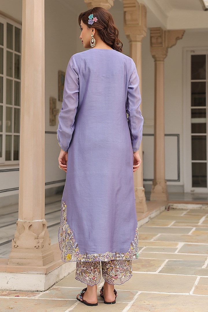 Lilac Silk Chanderi 3D Floral Embroidered Kurta Set by Niti Bothra at Pernia's Pop Up Shop