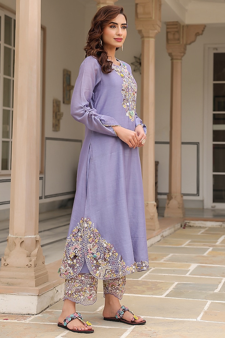 Lilac Silk Chanderi 3D Floral Embroidered Kurta Set by Niti Bothra at Pernia's Pop Up Shop