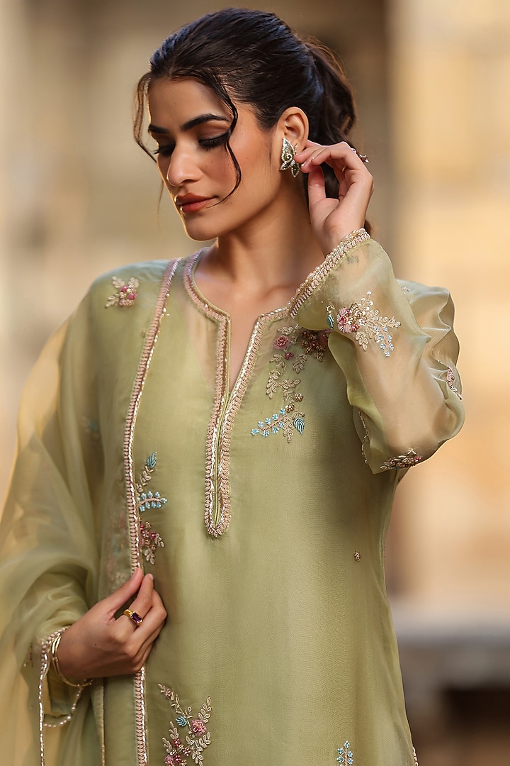 Green Organza & Silk Tencel Pearl Embroidered Kurta Set by Niti Bothra at Pernia's Pop Up Shop