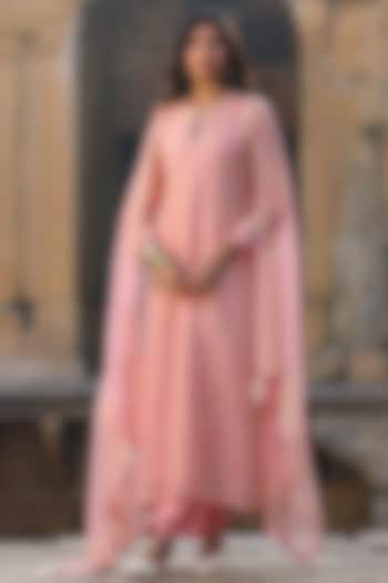 Pink Organza & Silk Tencel Pearl Embroidered Kurta Set by Niti Bothra at Pernia's Pop Up Shop