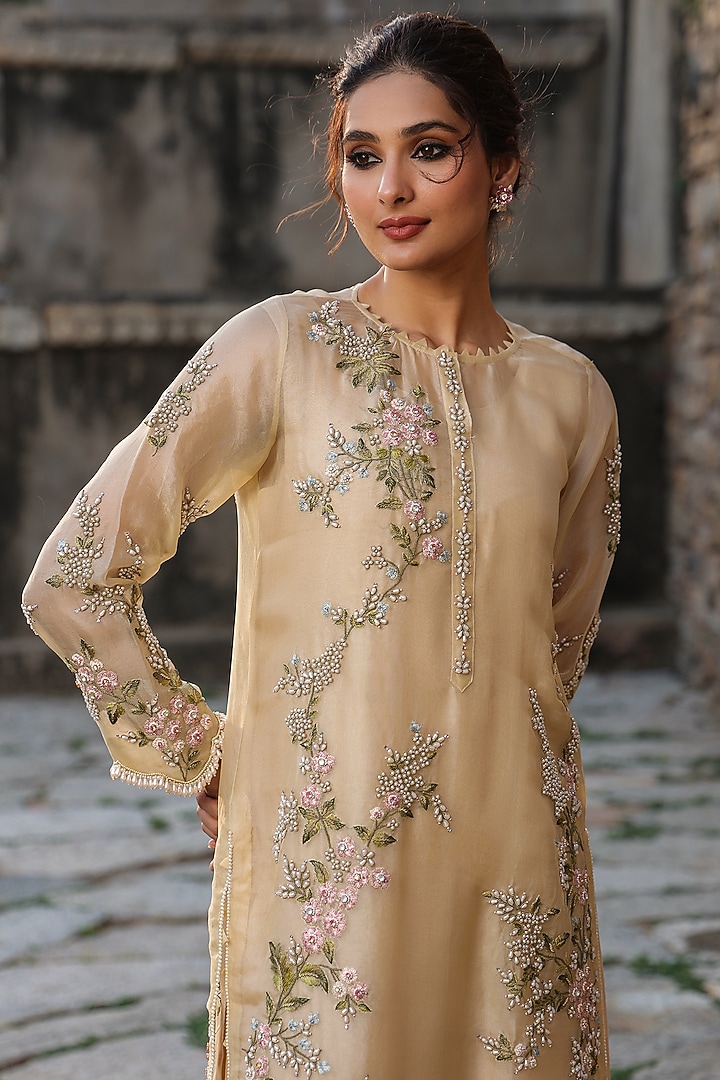 Beige Organza Zardosi & Pearl Embroidered Kurta Set by Niti Bothra at Pernia's Pop Up Shop