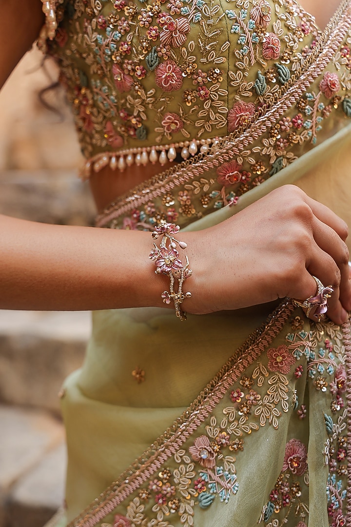 Green Organza Zardosi Embroidered Reception Saree Set by Niti Bothra at Pernia's Pop Up Shop