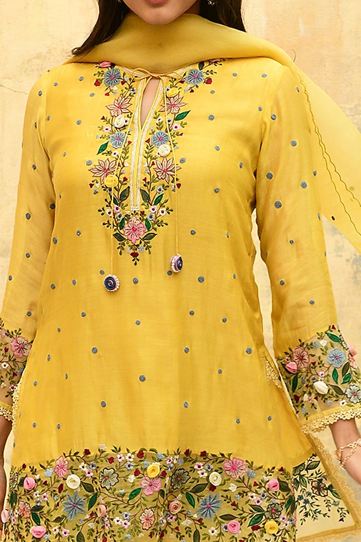 Yellow Banarasi Silk Embroidered Wedding Sharara Set by Niti Bothra at Pernia's Pop Up Shop