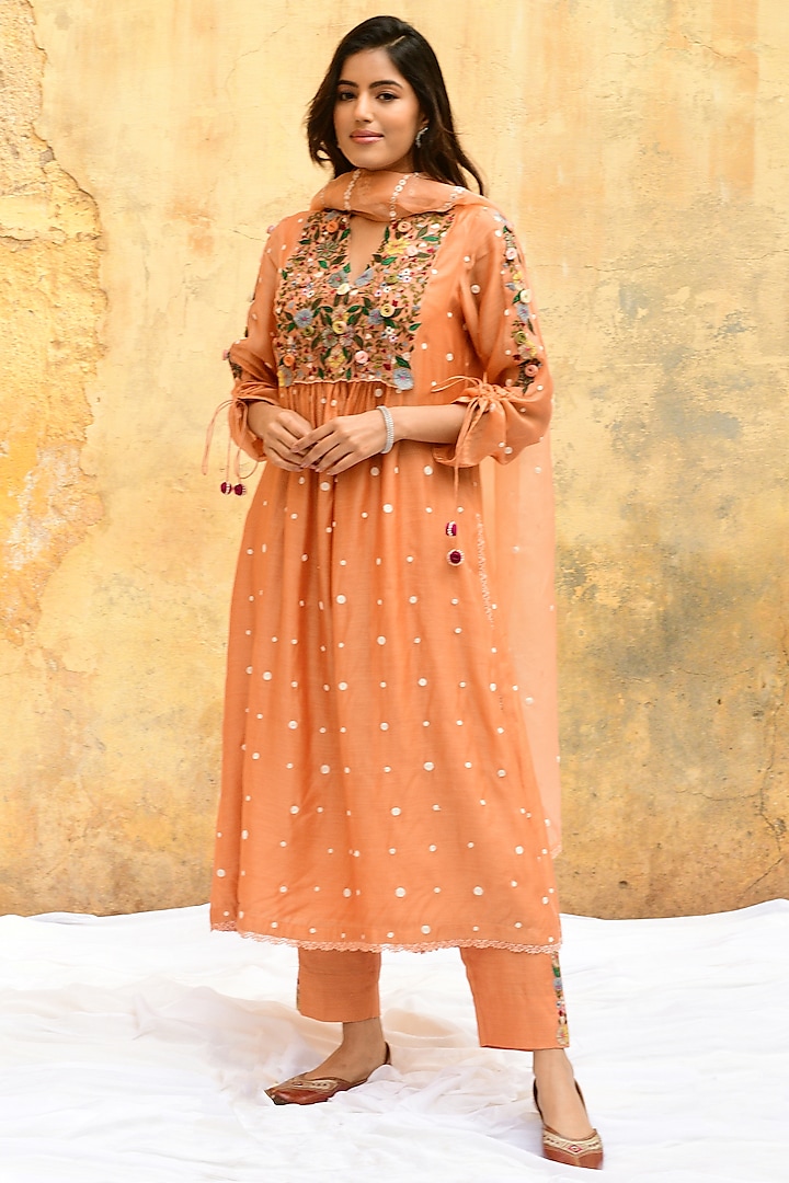 Peach Banarasi Silk Embroidered Kurta Set by Niti Bothra