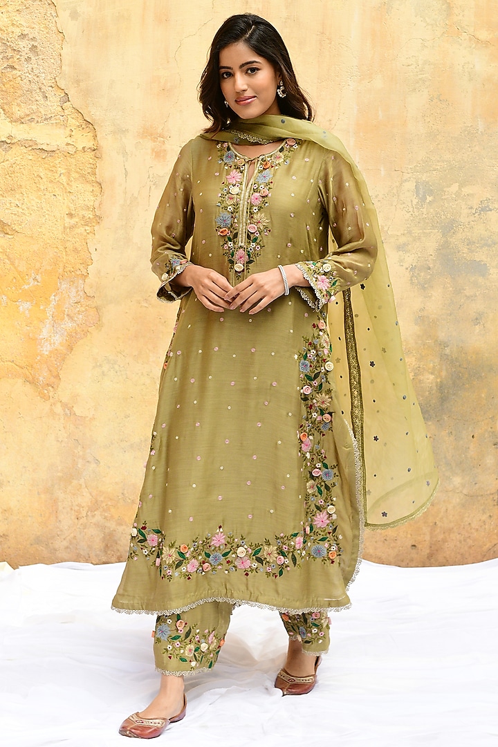 Olive Green Banarasi Silk Embroidered Kurta Set by Niti Bothra at Pernia's Pop Up Shop