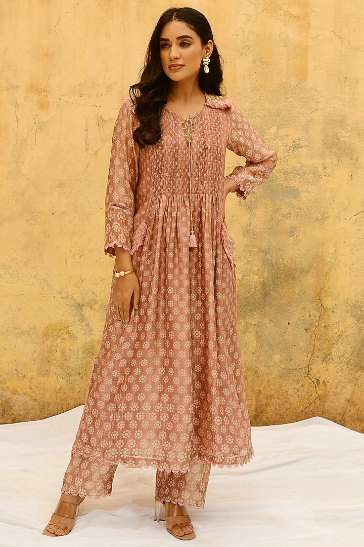 Pink Banarasi Silk Embroidered & Printed Kurta Set by Niti Bothra at Pernia's Pop Up Shop