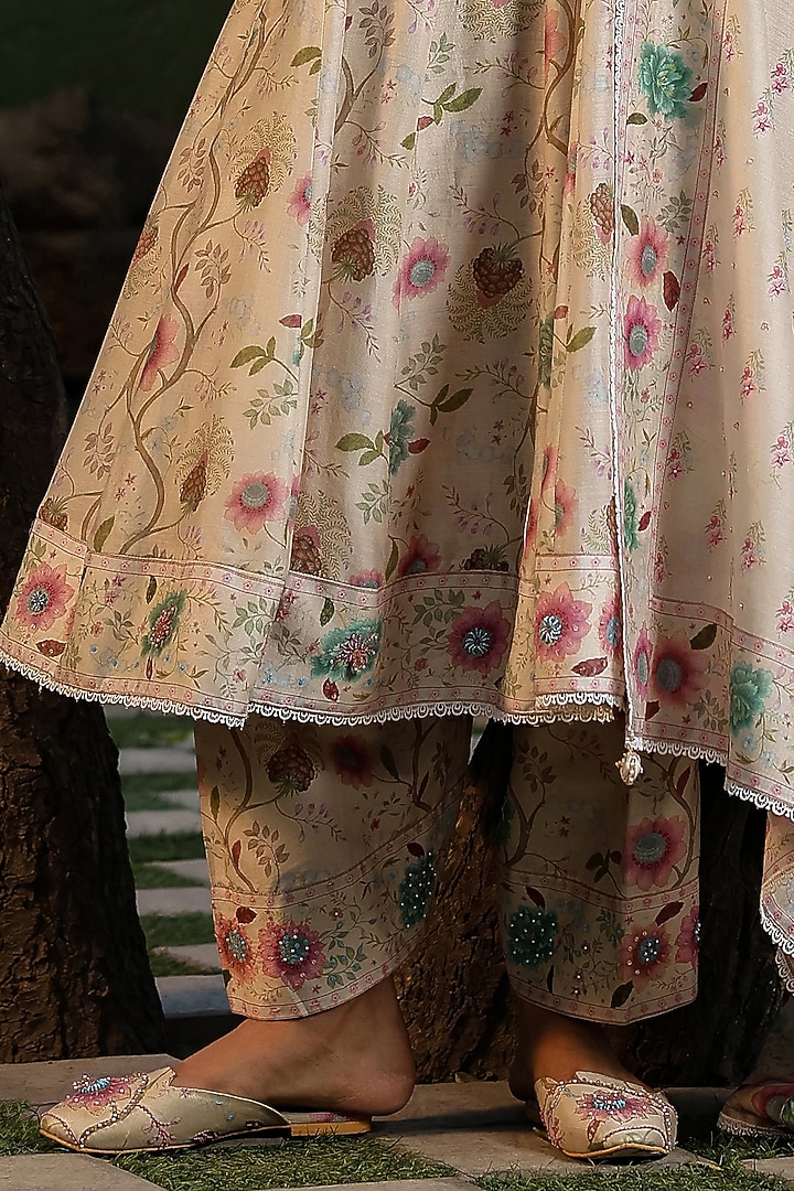 Ivory Silk Chanderi Printed & Embroidered Kalidar Kurta Set by Niti Bothra at Pernia's Pop Up Shop