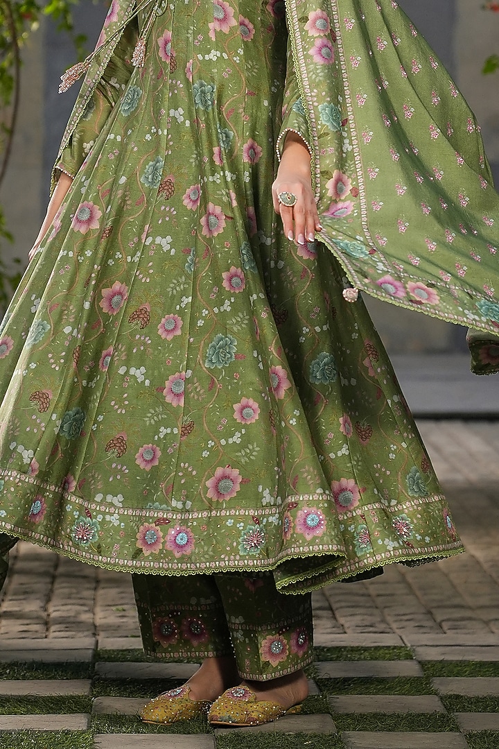 Dark Green Silk Chanderi Printed & Embroidered Kalidar Kurta Set by Niti Bothra at Pernia's Pop Up Shop