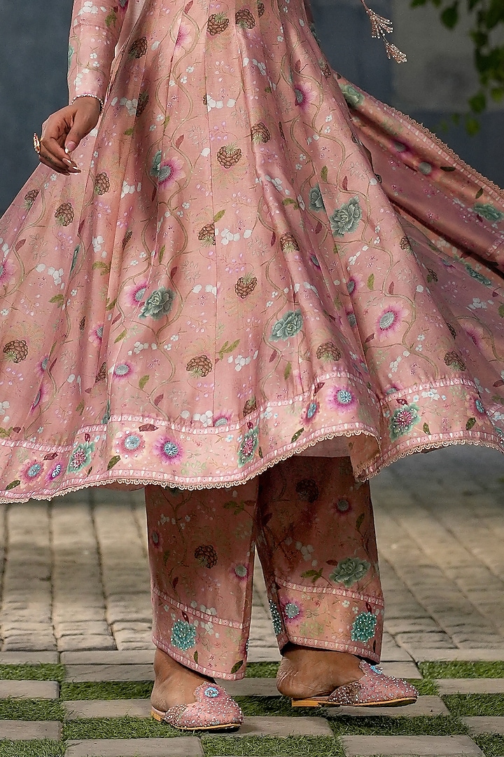 Peach Silk Chanderi Printed & Embroidered Kalidar Kurta Set by Niti Bothra at Pernia's Pop Up Shop
