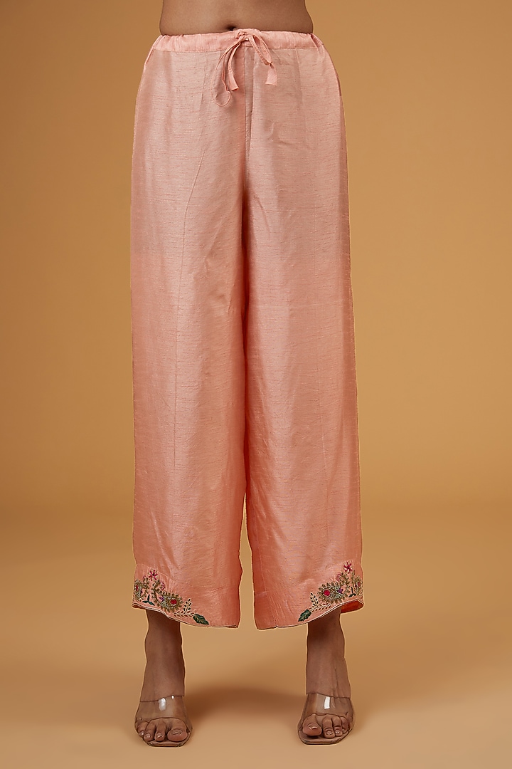 Peach Silk Resham Embroidered Kurta Set by Niti Bothra at Pernia's Pop Up Shop