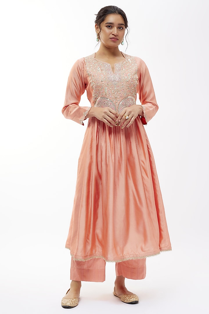 Peach Silk Zari Dori Embroidered Kurta Set by Niti Bothra at Pernia's Pop Up Shop