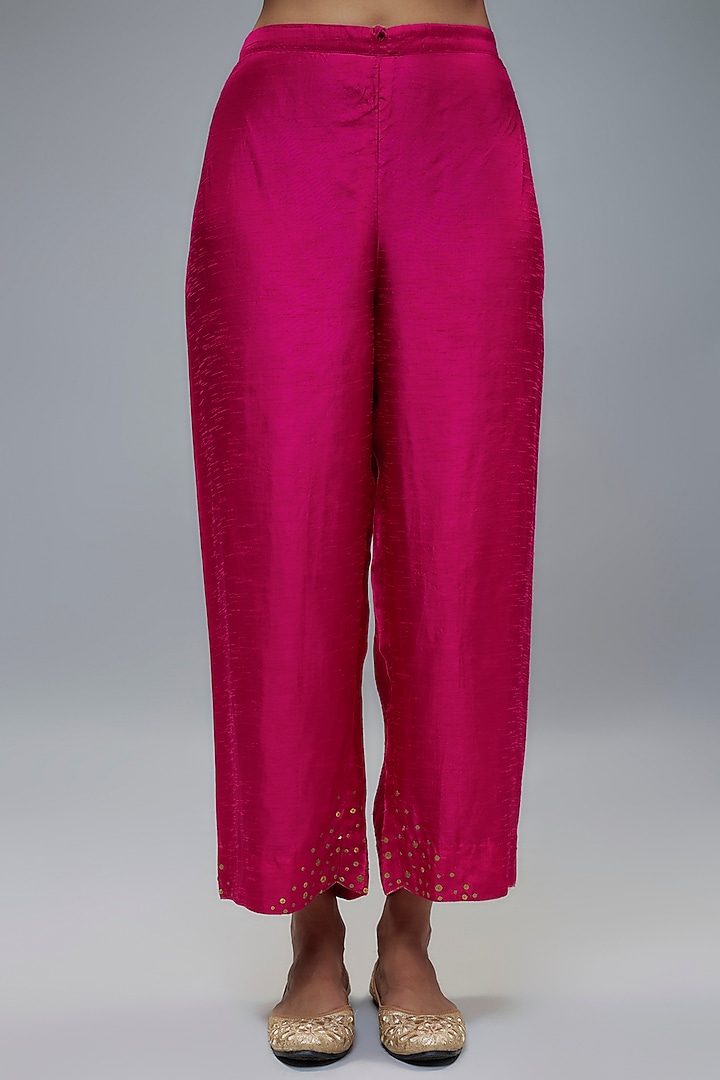 Pink Silk Floral Embroidered Kurta Set by Niti Bothra at Pernia's Pop Up Shop