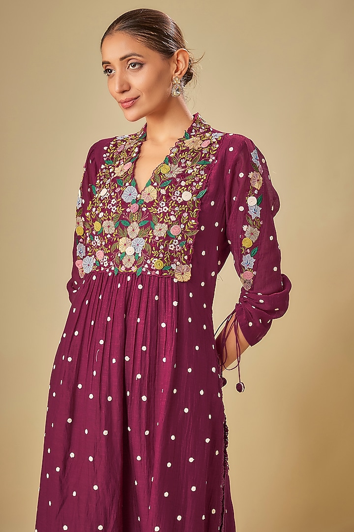 Wine Silk Floral Applique Embroidered Kurta Set by Niti Bothra at Pernia's Pop Up Shop