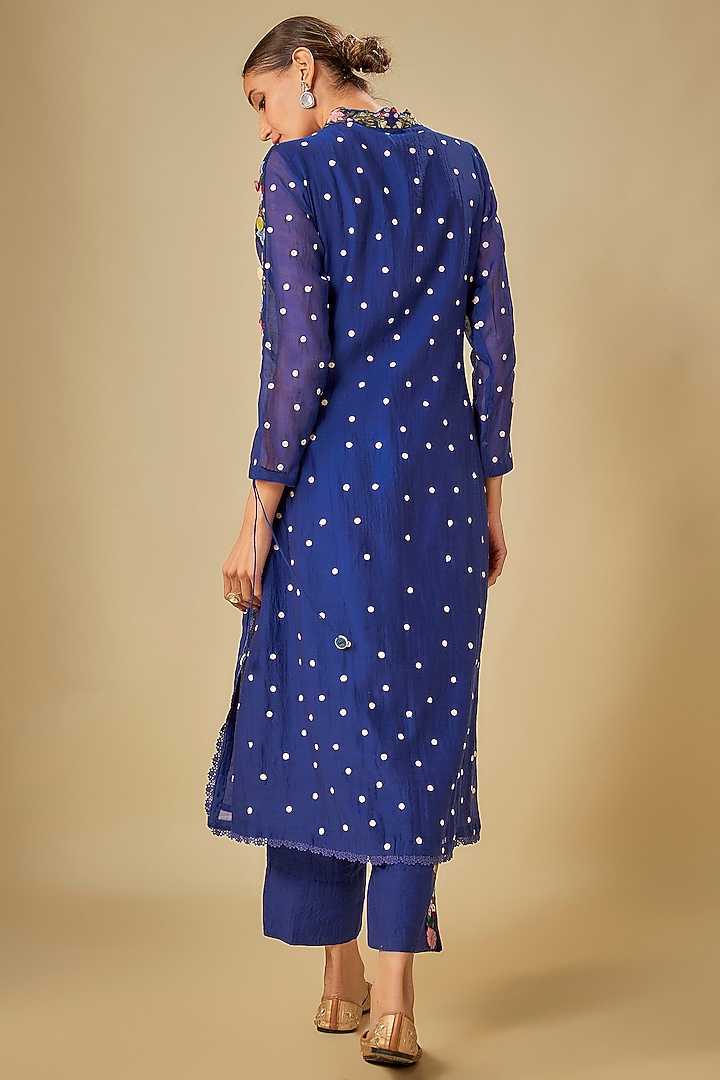 Blue Silk Floral Applique Embroidered Kurta Set by Niti Bothra at Pernia's Pop Up Shop