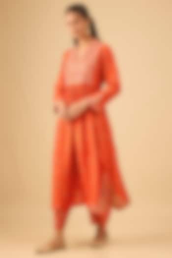 Orange Silk Zardosi Jaal Embroidered Kurta Set by Niti Bothra at Pernia's Pop Up Shop
