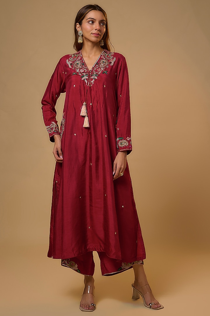 Maroon Silk Zardosi Embroidered Kurta Set by Niti Bothra at Pernia's Pop Up Shop
