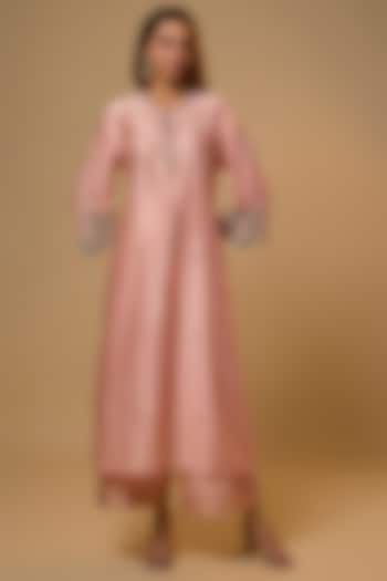 Light Pink Silk Pearl Embroidered Kurta Set by Niti Bothra at Pernia's Pop Up Shop