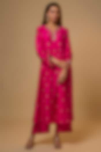 Pink Silk Sequins Embroidered Kurta Set by Niti Bothra at Pernia's Pop Up Shop