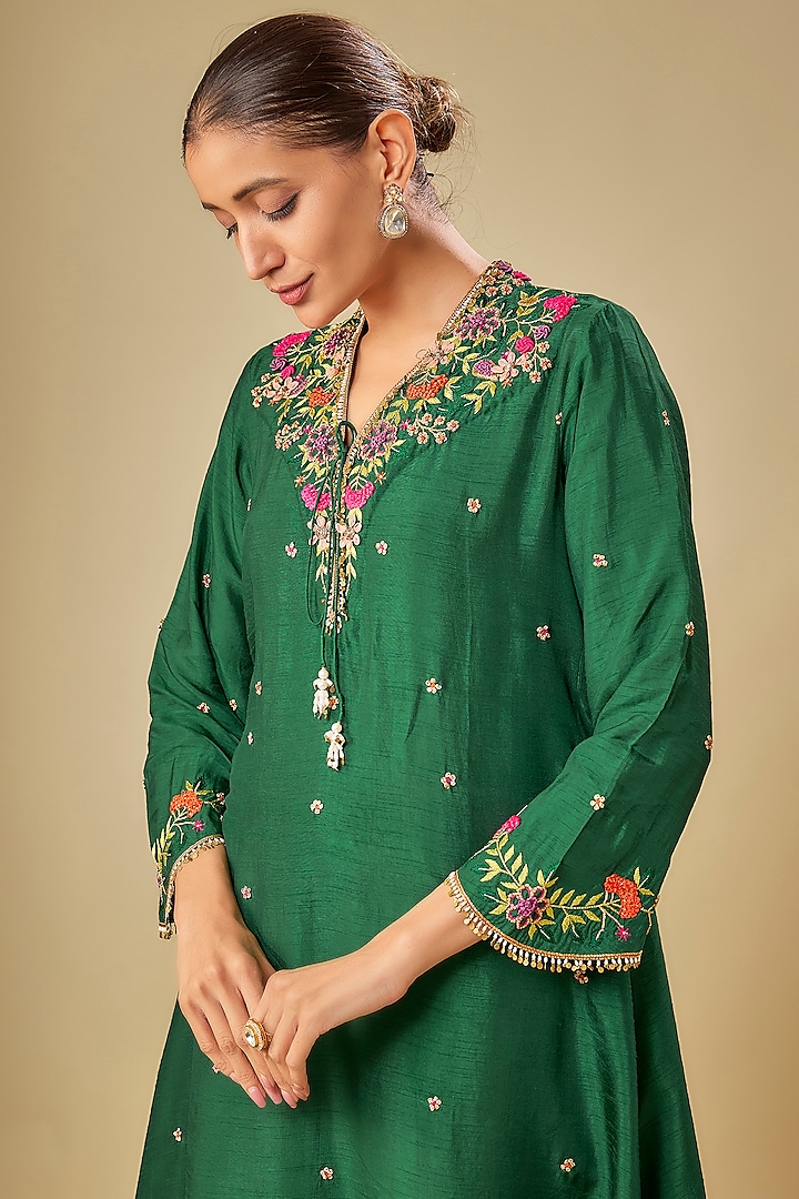Green Silk Zardosi Embroidered Kurta Set by Niti Bothra at Pernia's Pop Up Shop