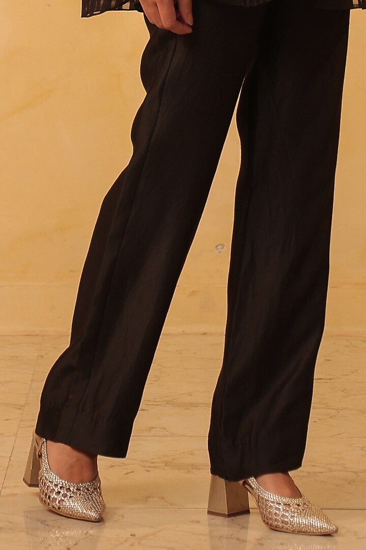 Black Silk Chanderi Co-Ord Set by Niti Bothra at Pernia's Pop Up Shop