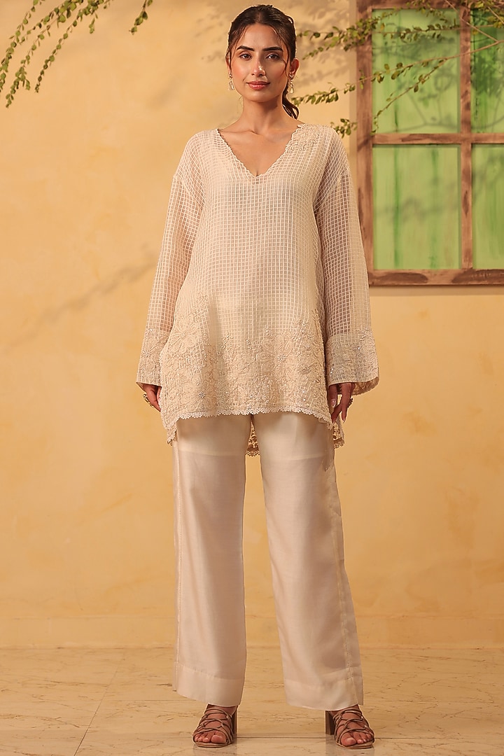 Ivory Silk chanderi Applique & Resham Embroidered Co-Ord Set by Niti Bothra at Pernia's Pop Up Shop