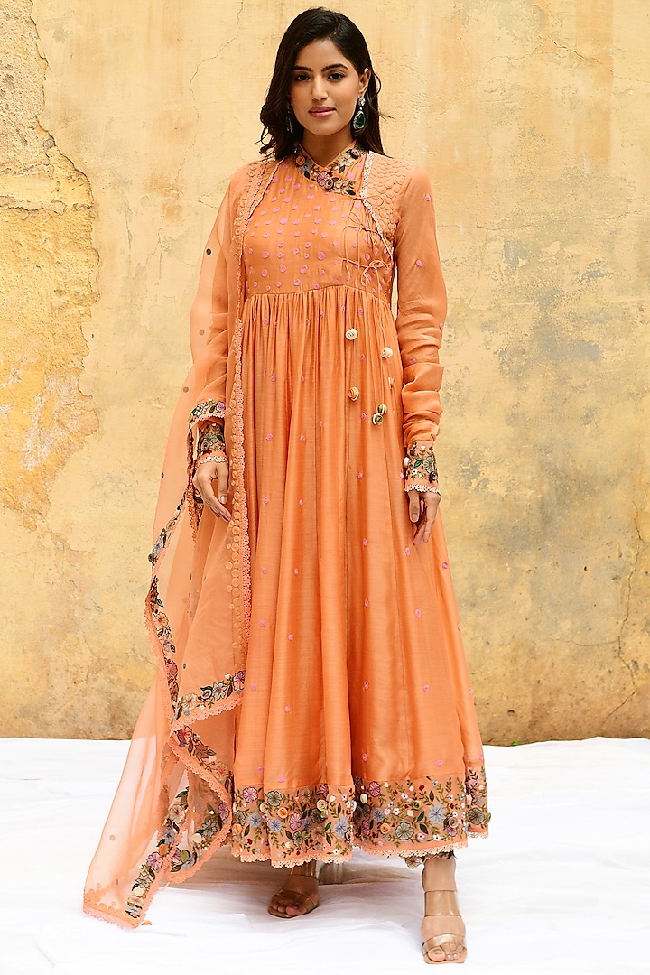 Peach Pure Handwoven Banarasi Silk & Bemberg Embroidered Wedding Anarkali Set by Niti Bothra at Pernia's Pop Up Shop