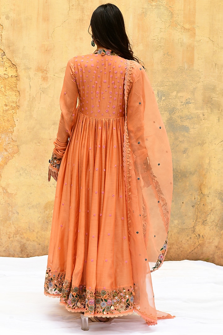 Peach Pure Handwoven Banarasi Silk & Bemberg Embroidered Wedding Anarkali Set by Niti Bothra at Pernia's Pop Up Shop