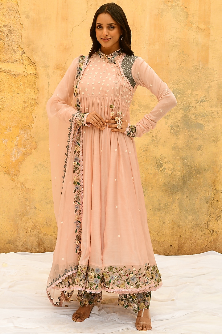 Peach Pure Handwoven Banarasi Silk & Bemberg Embroidered Wedding Anarkali Set by Niti Bothra at Pernia's Pop Up Shop