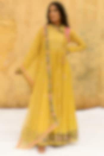 Yellow Pure Handwoven Banarasi Silk & Bemberg Embroidered Anarkali Set by Niti Bothra at Pernia's Pop Up Shop