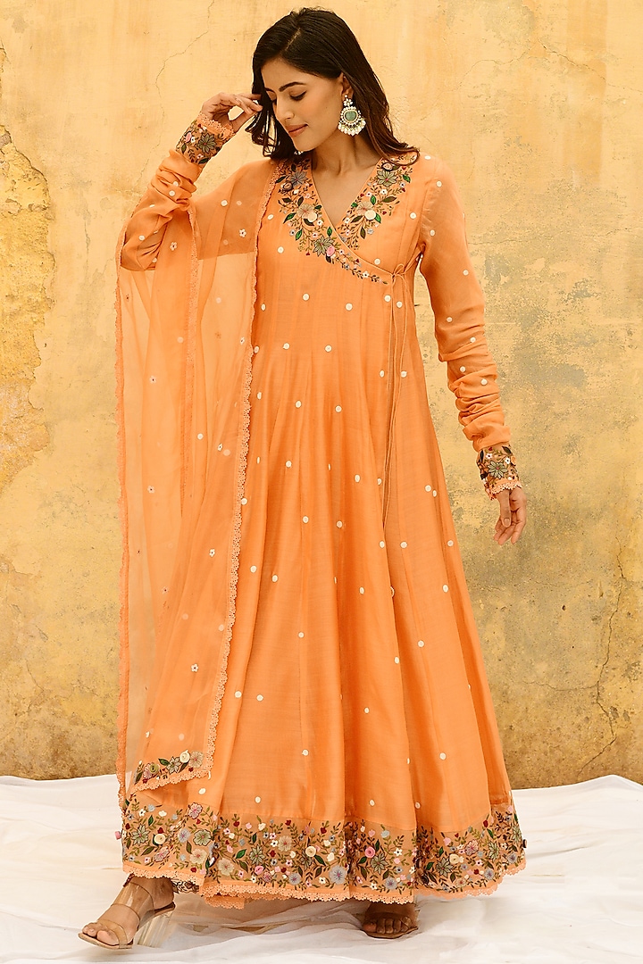 Peach Pure Handwoven Banarasi Silk & Bemberg Embroidered Anarkali Set by Niti Bothra at Pernia's Pop Up Shop