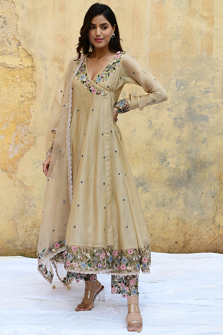 Ivory Beige Pure Handwoven Banarasi Silk & Bemberg Embroidered Anarkali Set by Niti Bothra at Pernia's Pop Up Shop