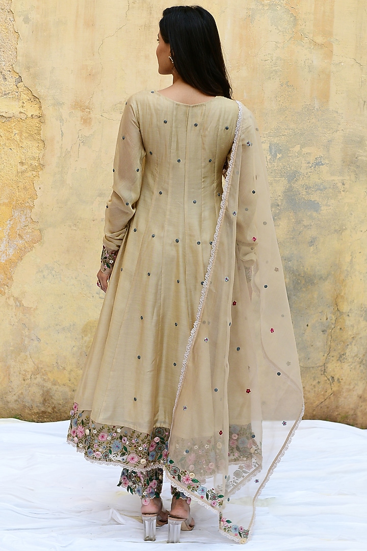 Ivory Beige Pure Handwoven Banarasi Silk & Bemberg Embroidered Wedding Anarkali Set by Niti Bothra at Pernia's Pop Up Shop