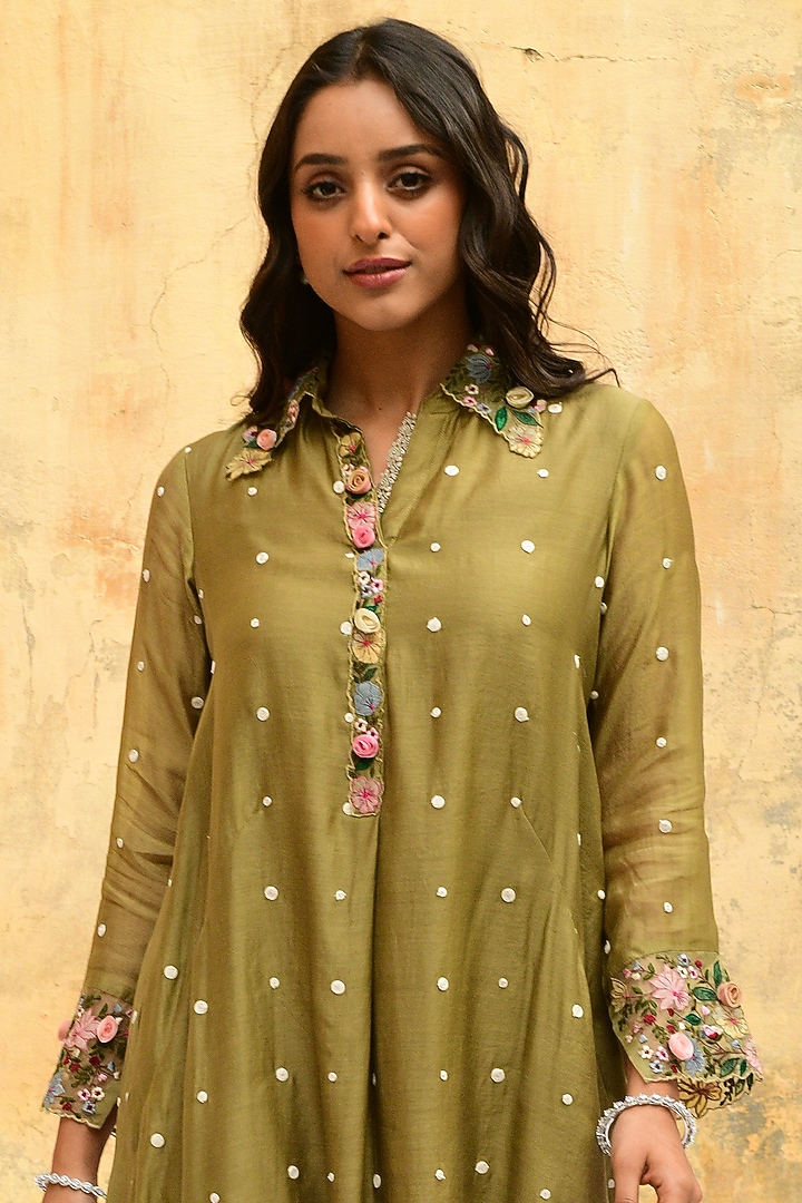 Olive Green Pure Handwoven Banarasi Silk & Bemberg Embroidered Kurta Set by Niti Bothra at Pernia's Pop Up Shop