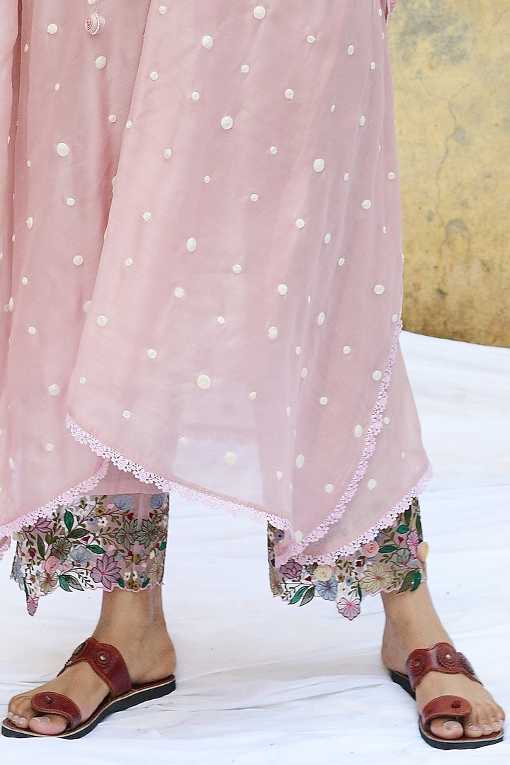 Pink Pure Handwoven Banarasi Silk & Bemberg Embroidered Kaftan Set by Niti Bothra at Pernia's Pop Up Shop