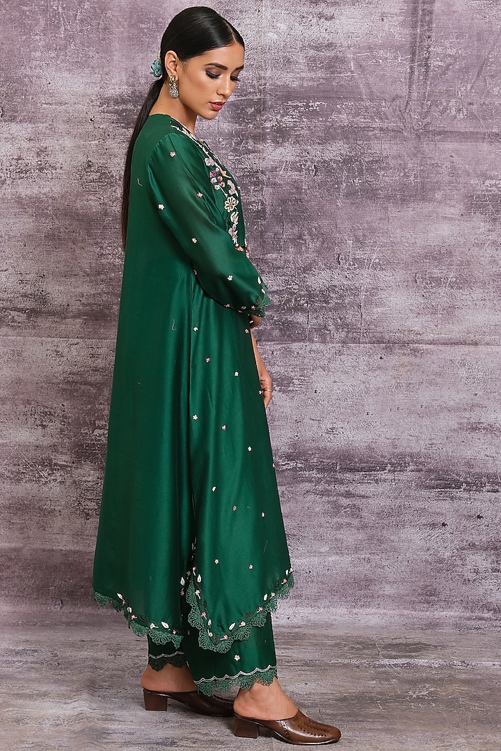 Emerald Green Chanderi Silk Kurta Set by Niti Bothra at Pernia's Pop Up Shop