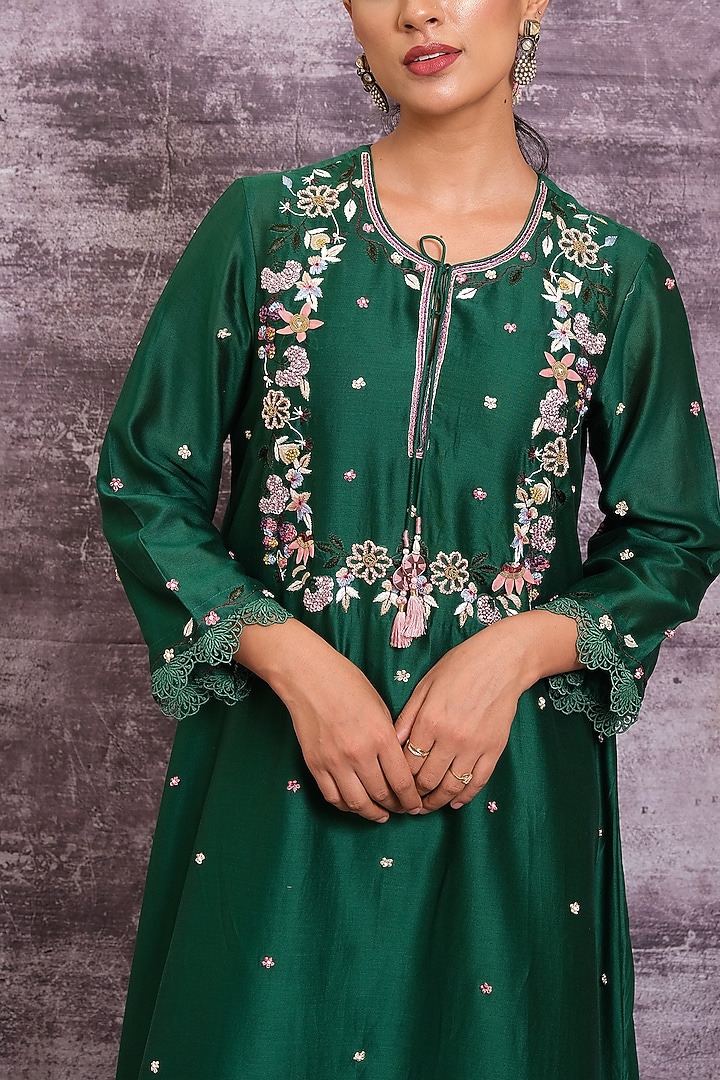 Emerald Green Chanderi Silk Kurta Set by Niti Bothra at Pernia's Pop Up Shop