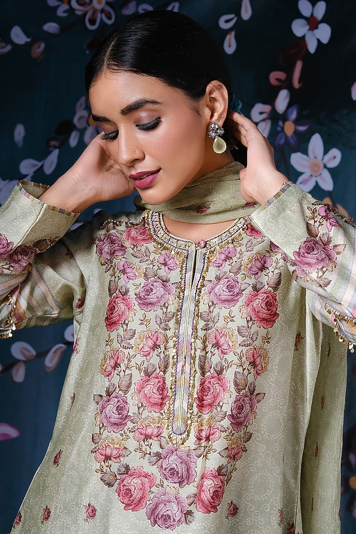 Mint Green Persian Printed Kurta Set by Niti Bothra at Pernia's Pop Up Shop