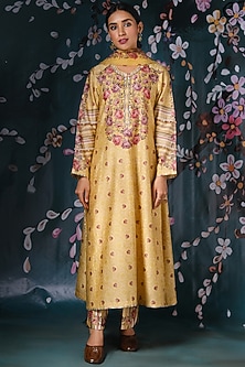 product-color-Yellow