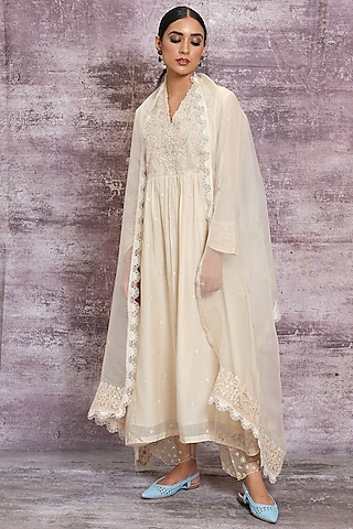Ivory Embroidered Kurta Set by Niti Bothra