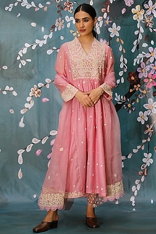 Pink Embroidered Kurta Set by Niti Bothra