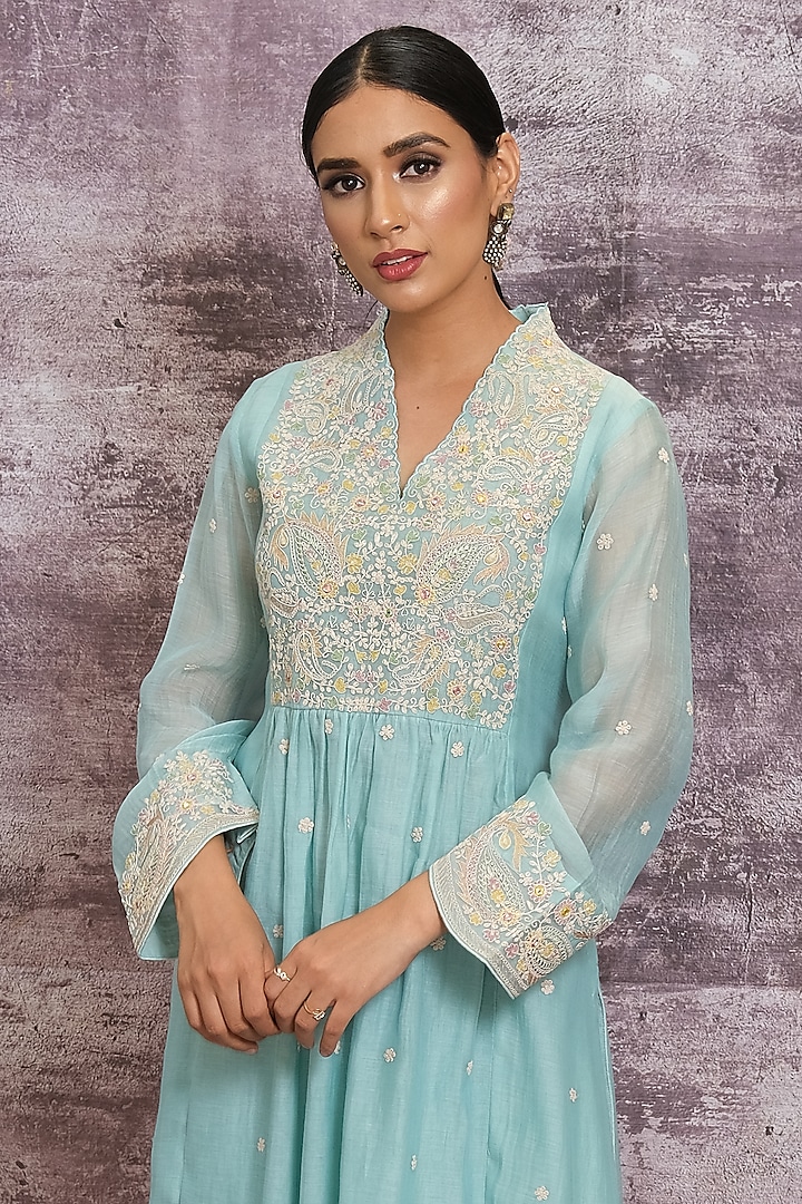 Light Blue Embroidered Kurta Set by Niti Bothra at Pernia's Pop Up Shop
