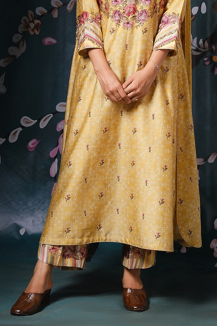 Yellow Embroidered & Printed Kurta Set by Niti Bothra at Pernia's Pop Up Shop