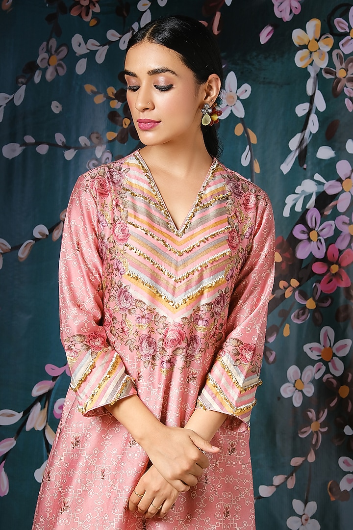 Pink Embroidered & Printed Kurta Set by Niti Bothra at Pernia's Pop Up Shop